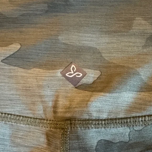 Prana Olive Camouflage Shorts - Picture 4 of 8